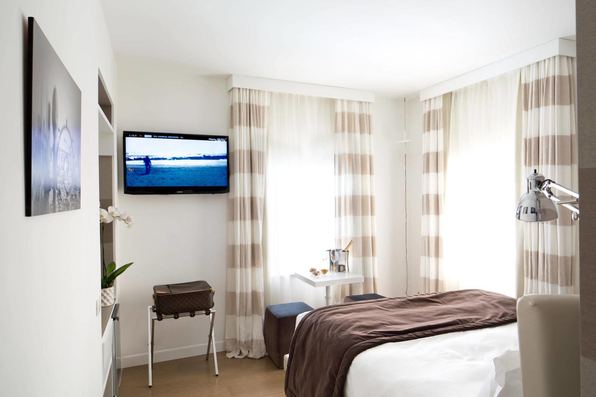Via Del Corso Home Roma Exterior photo