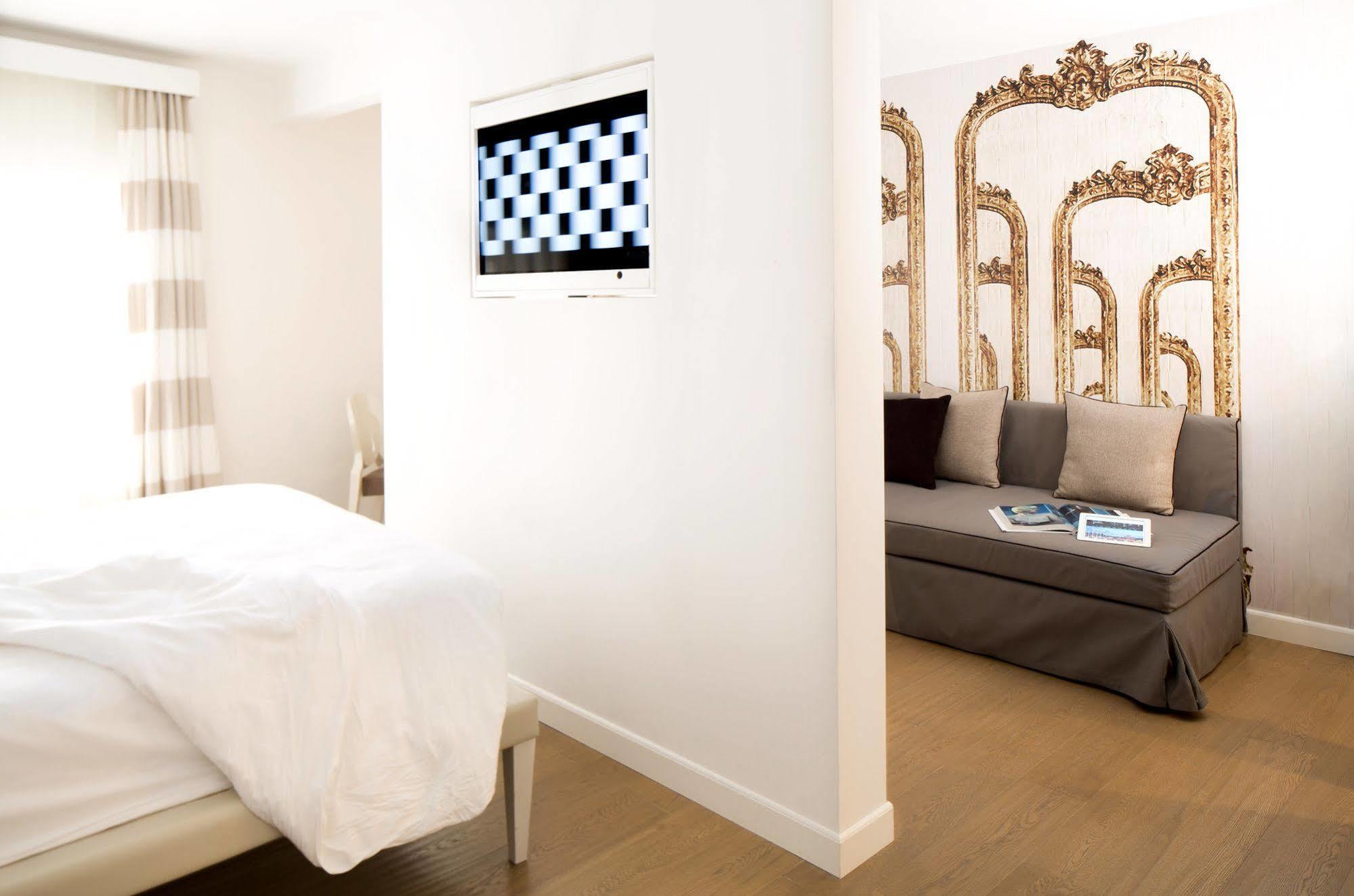 Via Del Corso Home Roma Exterior photo